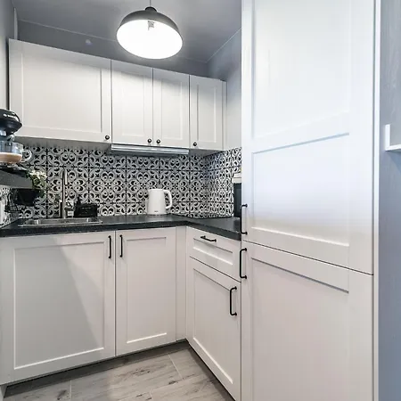 Dreamy Modern 13 Min To Old Town In The Beloved District Of Muranow Lägenhet