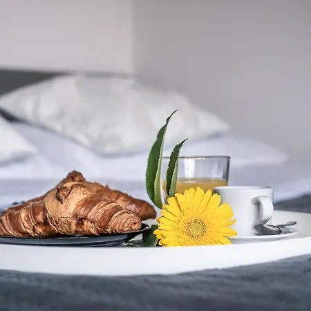 Dreamy Modern 13 Min To Old Town In The Beloved District Of Muranow Apartment Warsaw